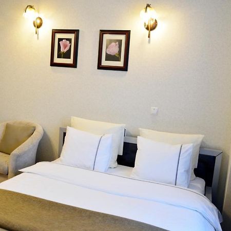 Comfort Apartments - Beautiful Suite By The Park Γκρόντνο Εξωτερικό φωτογραφία