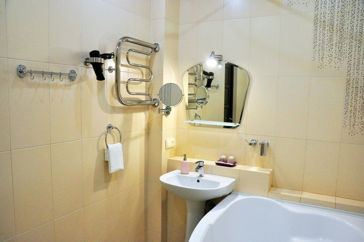 Comfort Apartments - Beautiful Suite By The Park Γκρόντνο Εξωτερικό φωτογραφία