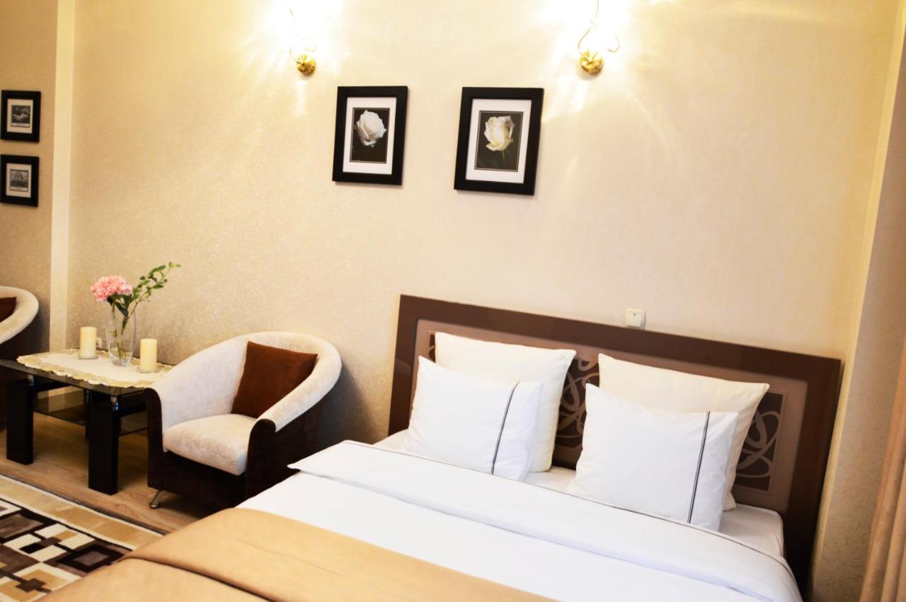 Comfort Apartments - Beautiful Suite By The Park Γκρόντνο Εξωτερικό φωτογραφία